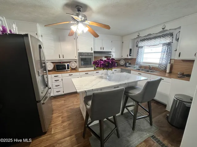 $299,000 | 948 Slippery Log Road, Whiteville, NC 28472