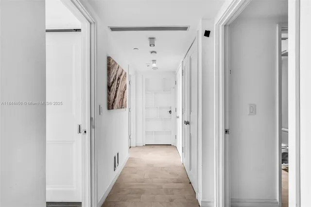 $3,900,000 | 20201 East Country Club Drive, Unit 28082809, Aventura, FL 33180