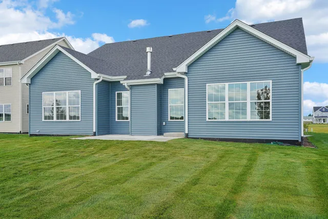 $624,500 | 3982 Olympic Street, Delavan, WI 53115