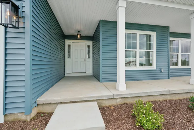 $624,500 | 3982 Olympic Street, Delavan, WI 53115