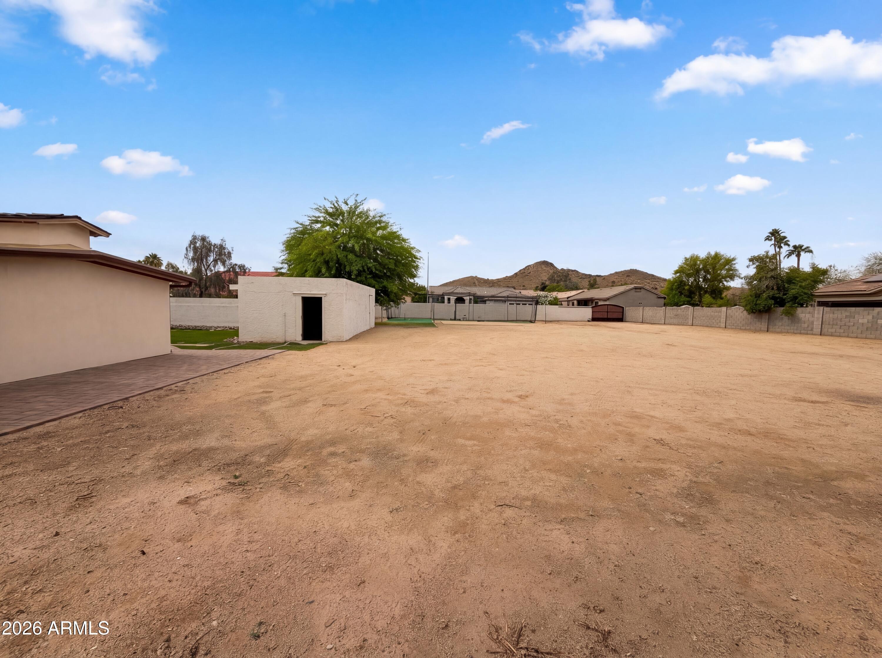 2722 East Nisbet Road Phoenix, AZ 85032 - Photo 21 of 26