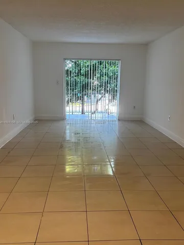 $1,750 | 5100 Southwest 41st Street, Unit 219, Pembroke Park, FL 33023