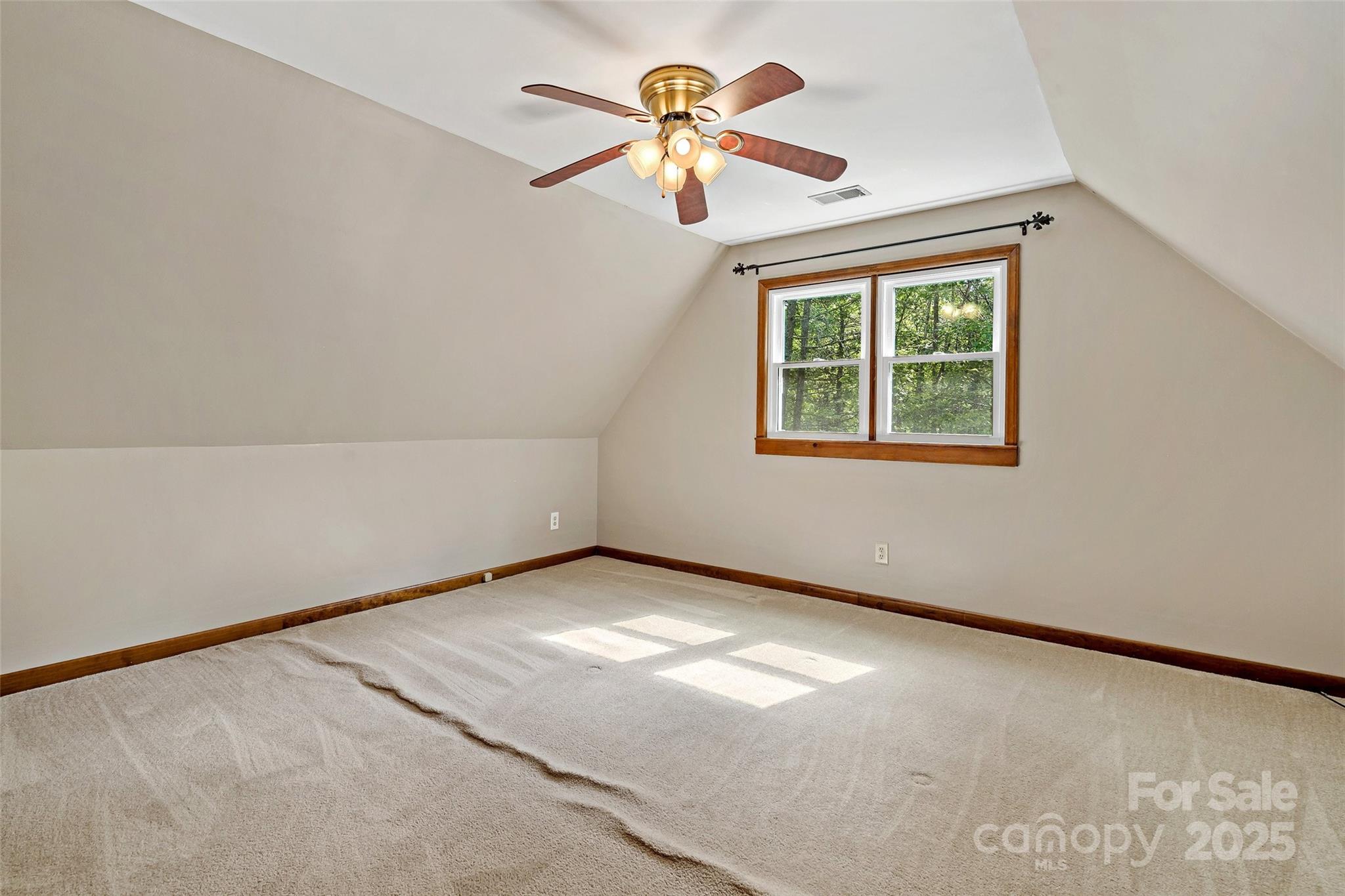 190 Lightning Ridge Drive Marion, NC 28752 - Photo 14 of 26 Gallery Image 14