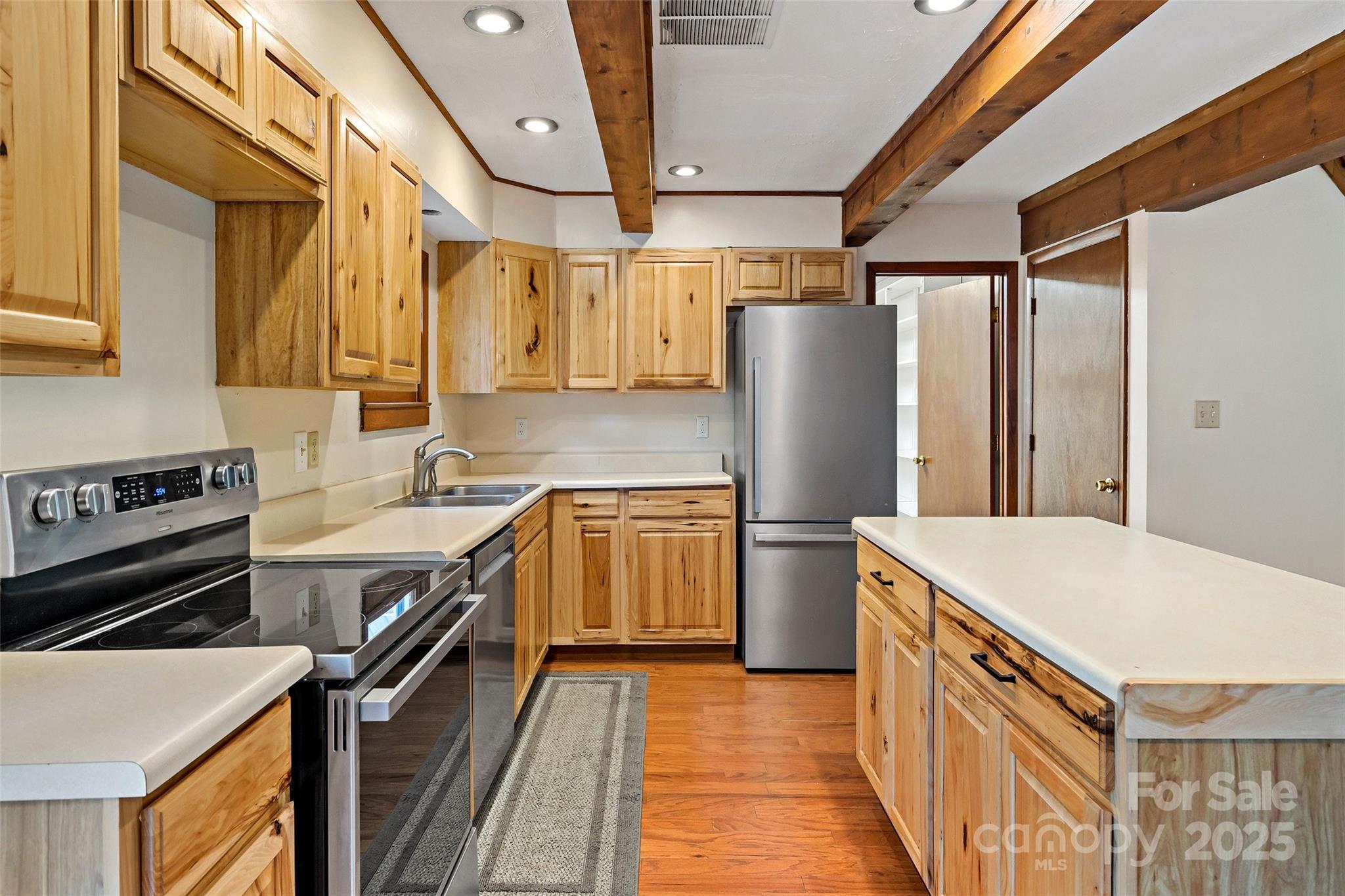 190 Lightning Ridge Drive Marion, NC 28752 - Photo 6 of 26 Gallery Image 6