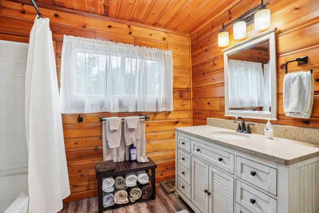 $1,950 | N3219 Cherry Road, Geneva, WI 53147