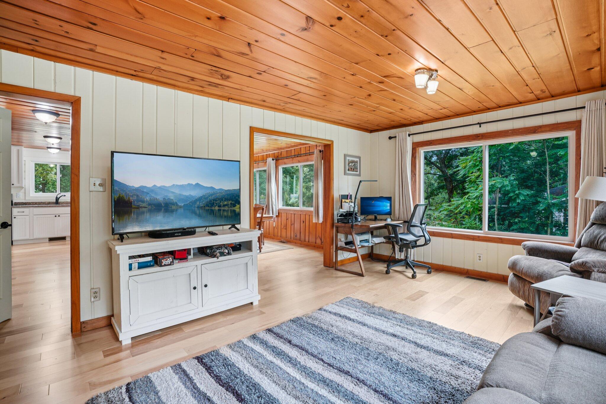 N3219 Cherry Road Geneva, WI 53147 - Photo 6 of 25 8-web-or-mls-N3219 Cherry Rd-S0508-008