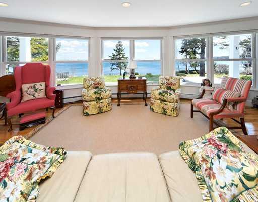 80 Firehouse Road Harpswell, ME 04079 - Photo 9 of 25 Living Room.
