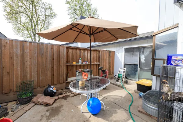 $250,000 | 3400 Kingswood Drive, Unit 5, Modesto, CA 95355