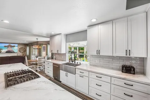 $899,000 | 1602 Tonia Court, Riverside, CA 92506