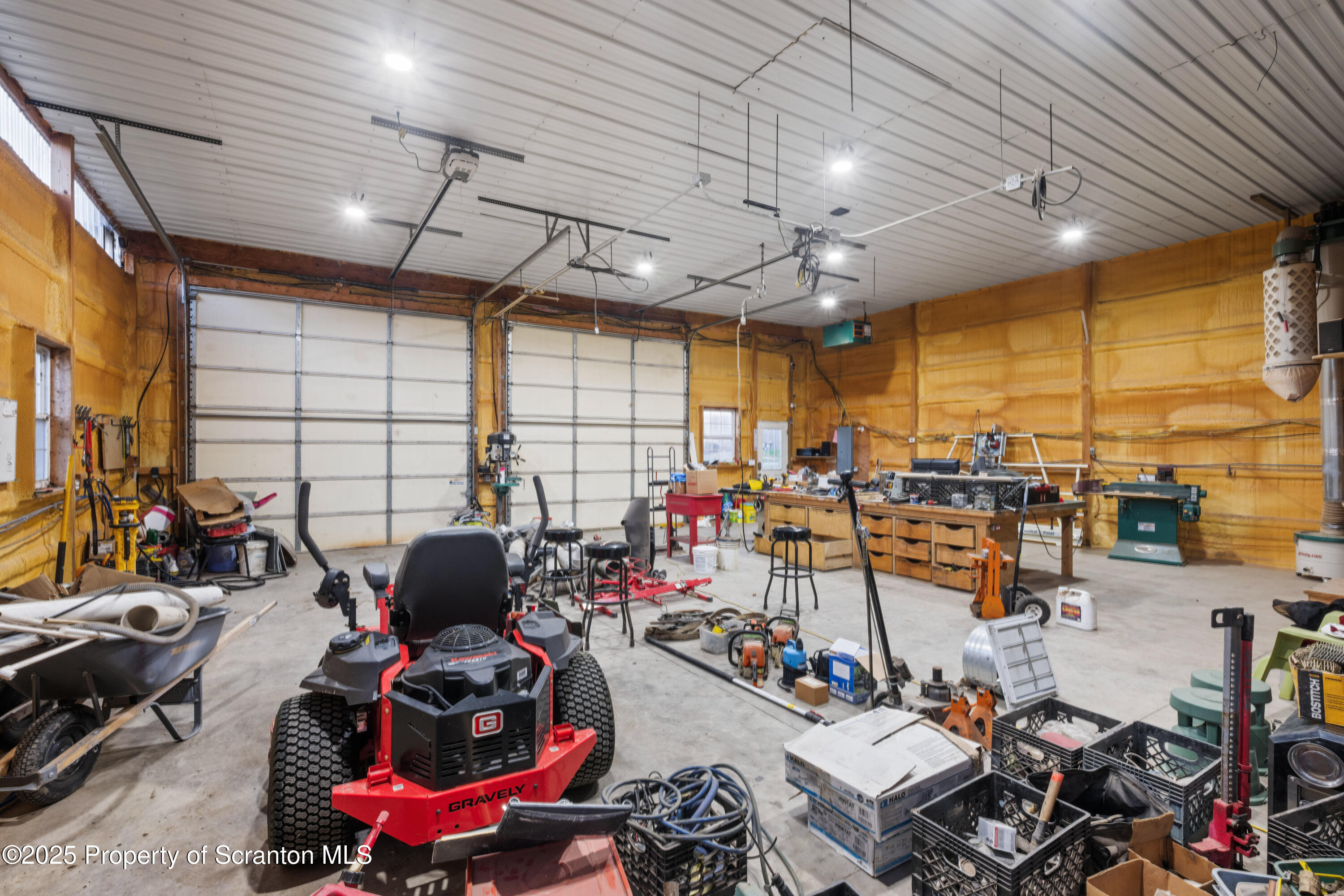 284 Highway 247 Carbondale, PA 18407 - Photo 60 of 62 Very high bay doors