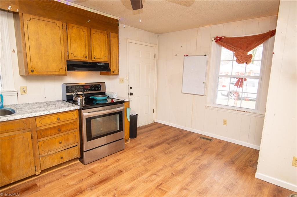 407 West Willis Avenue High Point, NC 27260 - Photo 4 of 10