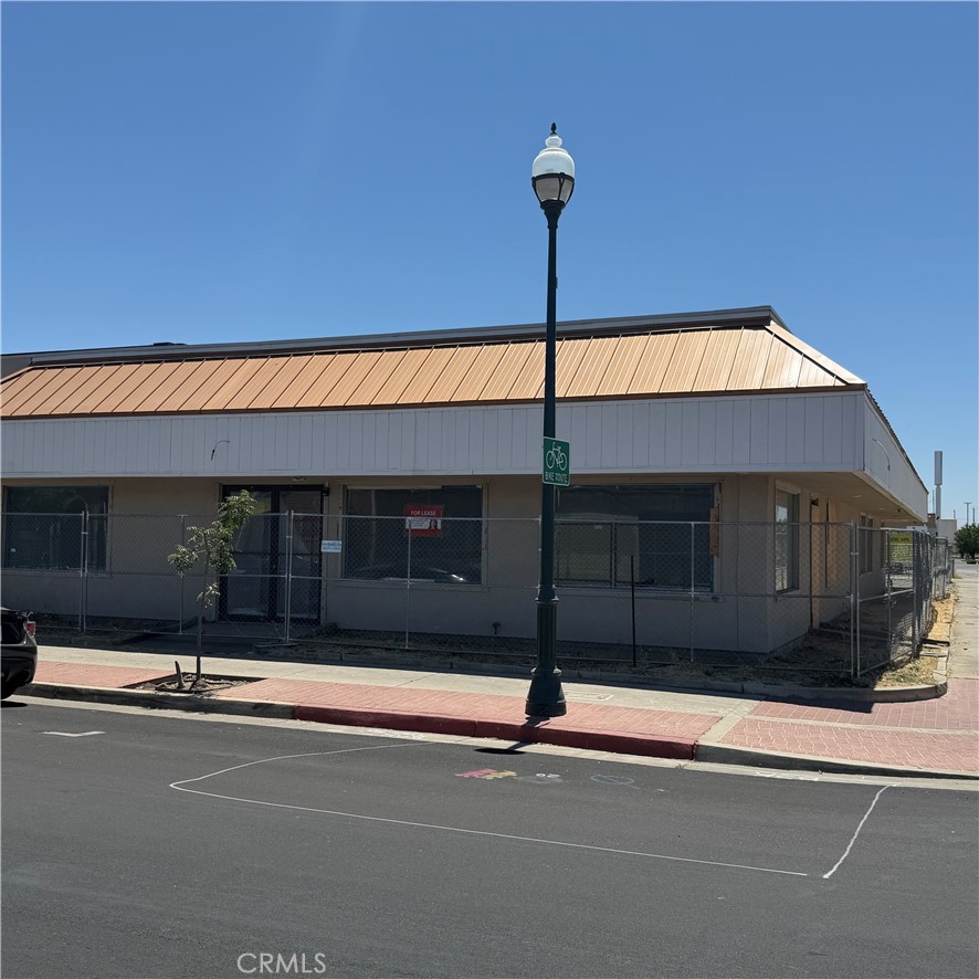 962 West Main Street Merced, CA 95340 - Photo 1 of 15 Gallery Image 1