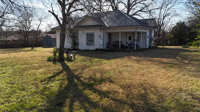 $350,000 | 213 West Eldred Street, Unit 2, Burleson, TX 76028