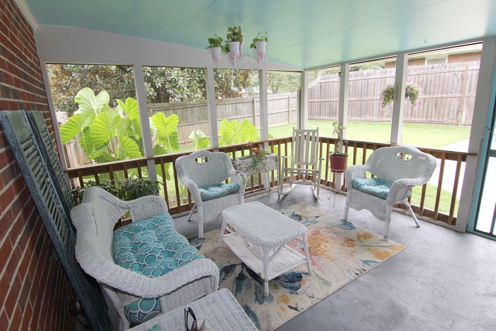 650 Lichfield Road Columbus, GA 31904 - Photo 34 of 49 SCREENED PATIO