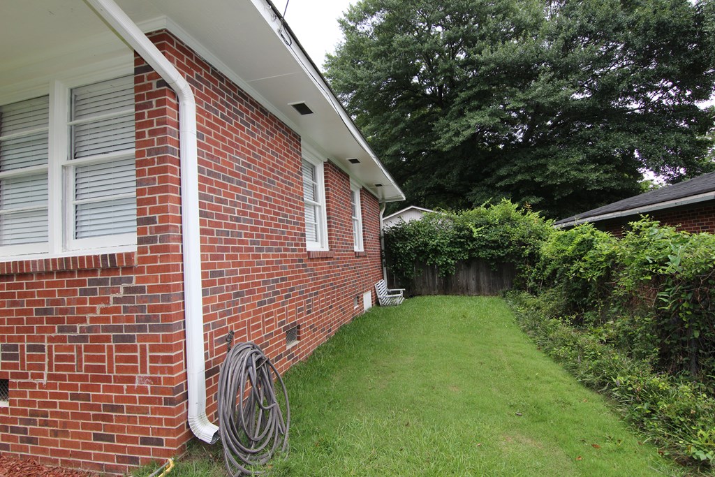 650 Lichfield Road Columbus, GA 31904 - Photo 44 of 49 SIDE YARD