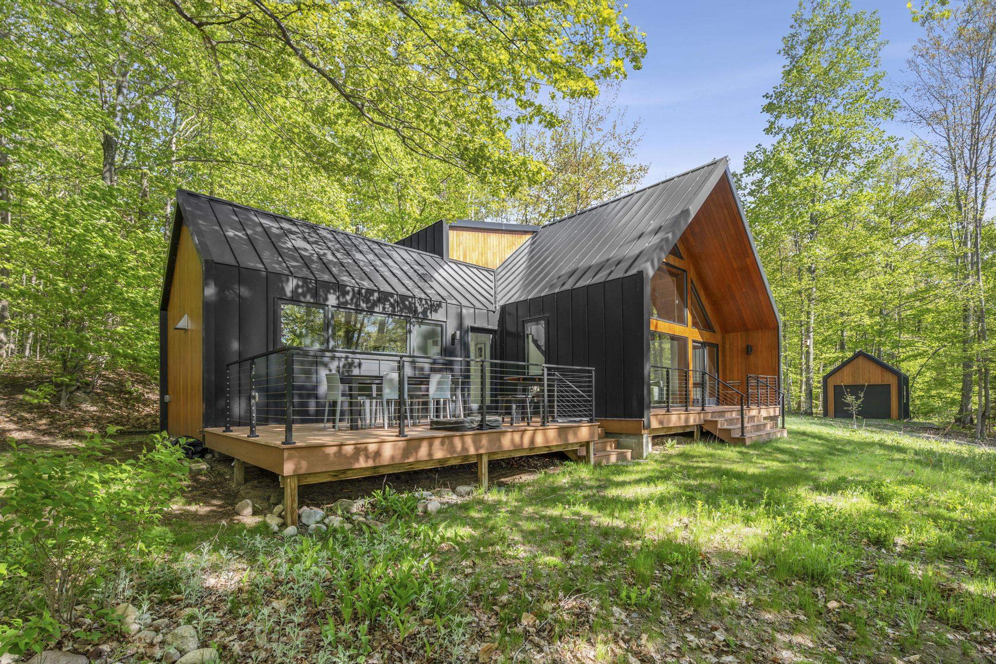 5091 Miles Road East Jordan, MI 49727 - Photo 4 of 59