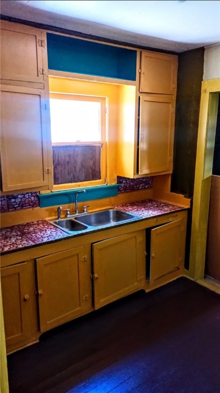 602 West Rice Street Falfurrias, TX 78355 - Photo 9 of 15 a view of a room with wooden floor and window