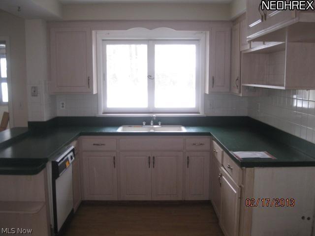 3576 Brinkmore Road Cleveland, OH 44121 - Photo 8 of 14 Gallery Image 8