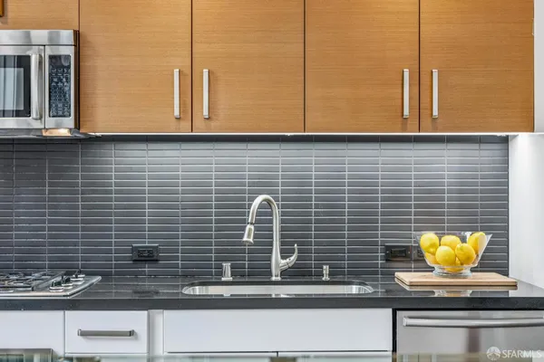 $1,200,000 | 74 New Montgomery Street, Unit 516, San Francisco, CA 94105