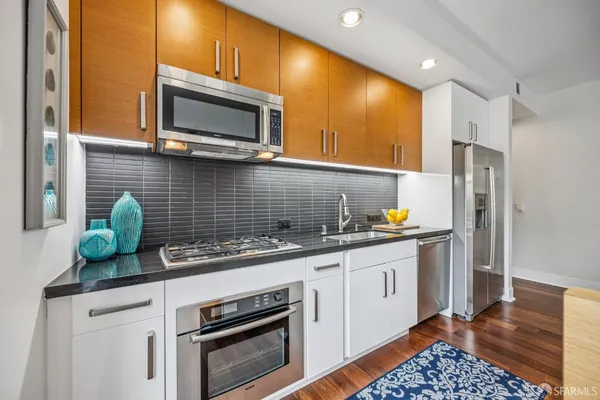 $1,200,000 | 74 New Montgomery Street, Unit 516, San Francisco, CA 94105
