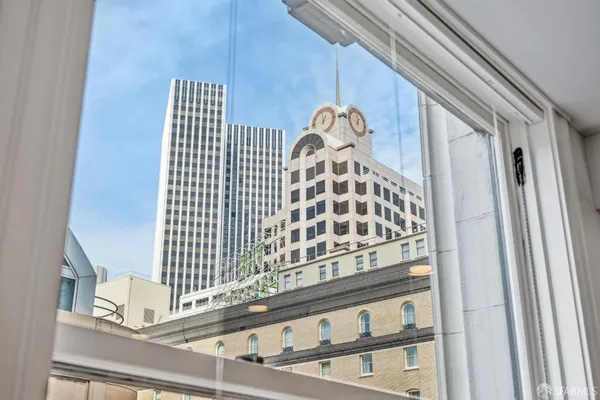 $1,200,000 | 74 New Montgomery Street, Unit 516, San Francisco, CA 94105