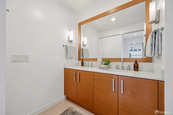 $1,200,000 | 74 New Montgomery Street, Unit 516, San Francisco, CA 94105