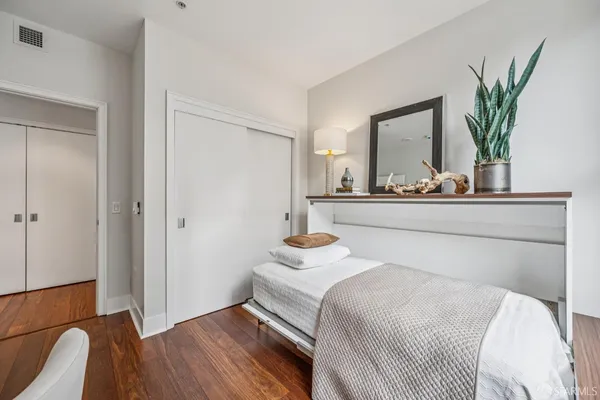 $1,200,000 | 74 New Montgomery Street, Unit 516, San Francisco, CA 94105
