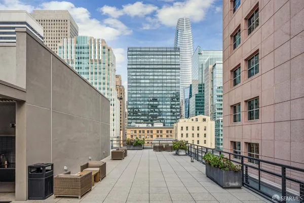 $1,200,000 | 74 New Montgomery Street, Unit 516, San Francisco, CA 94105