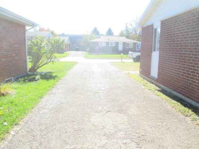 332 Crowley Road Columbus, OH 43207 - Photo 3 of 21 Gallery Image 3