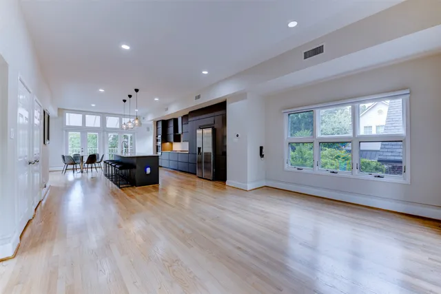 $2,350,000 | 3211 Pittsburg Street, West University Place, TX 77005