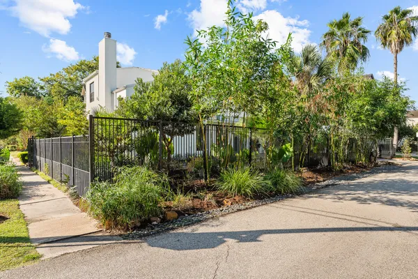 $1,299,000 | 235 Malone Street, Houston, TX 77007