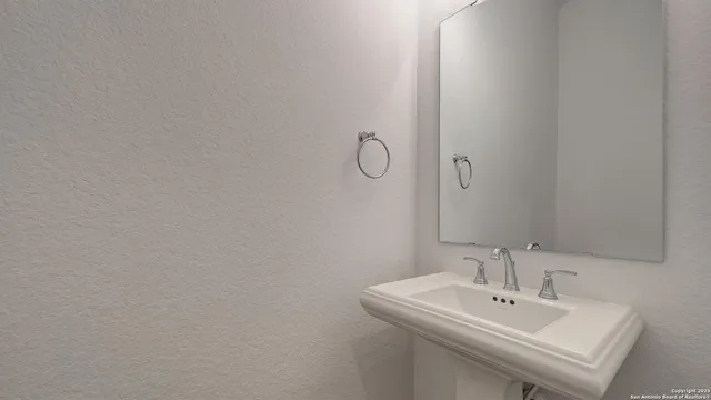 $666,900 | 213 Fandango, Boerne, TX 78006