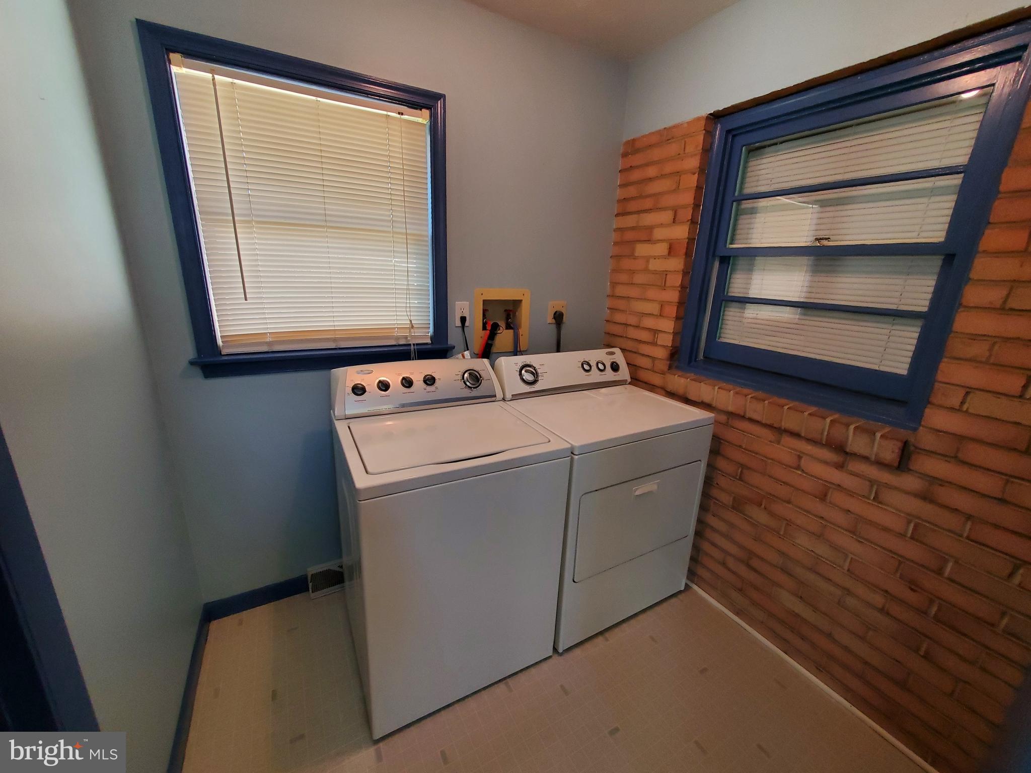 1876 Marigold Road York, PA 17408 - Photo 14 of 17