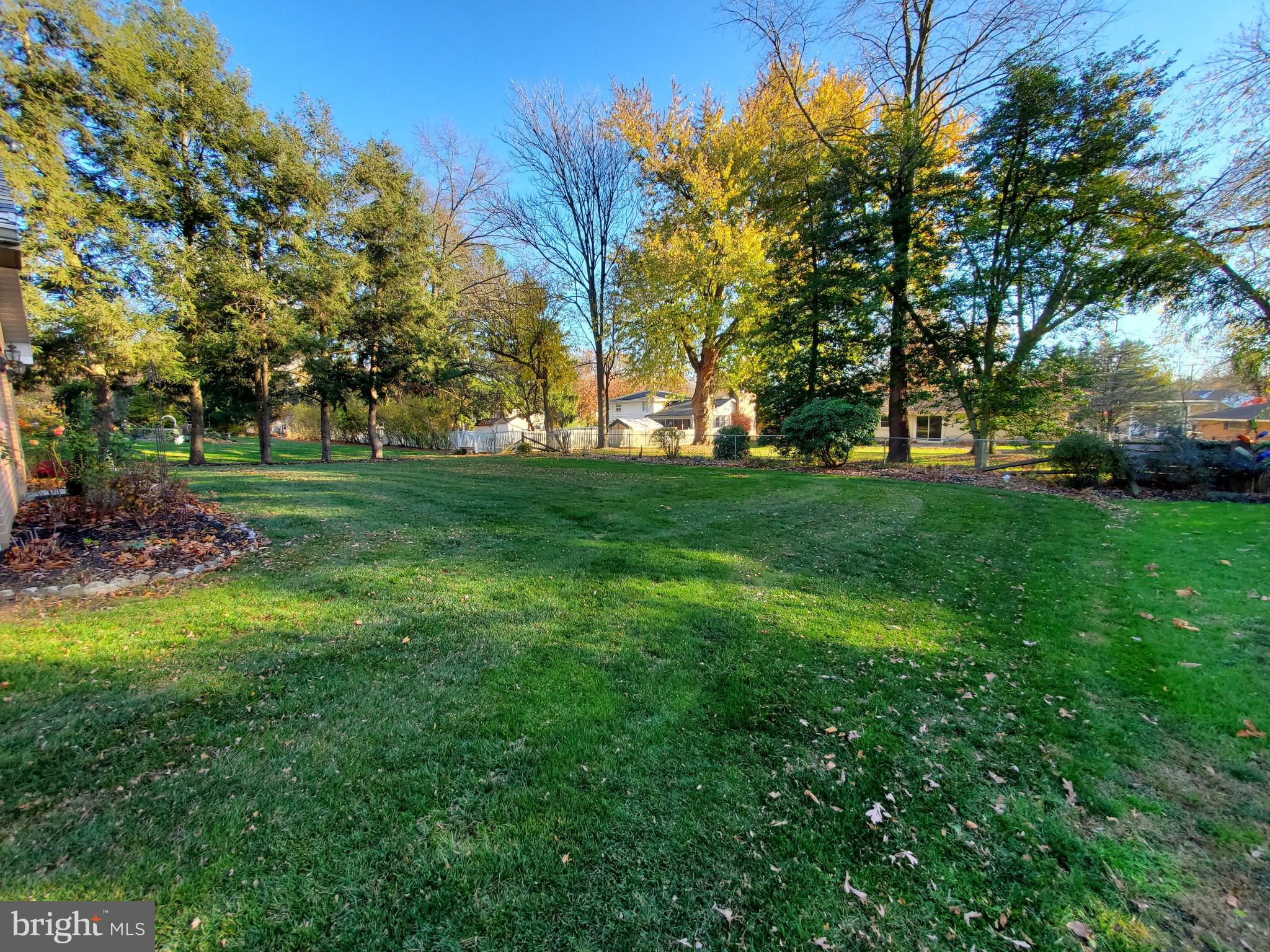 1876 Marigold Road York, PA 17408 - Photo 3 of 17