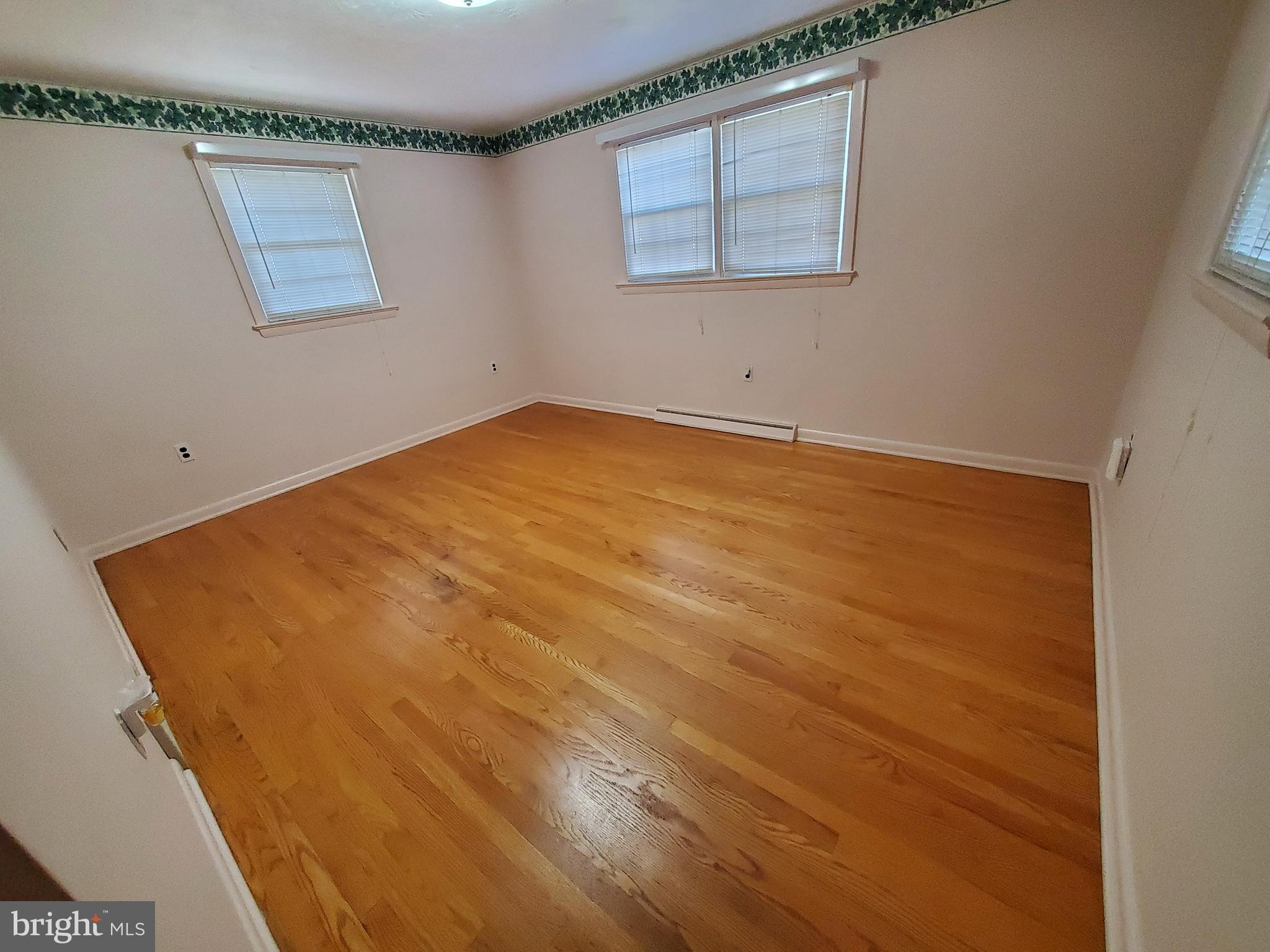 1876 Marigold Road York, PA 17408 - Photo 10 of 17