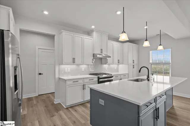 $385,000 | 6059 Ives Avenue, Spartanburg, SC 29307