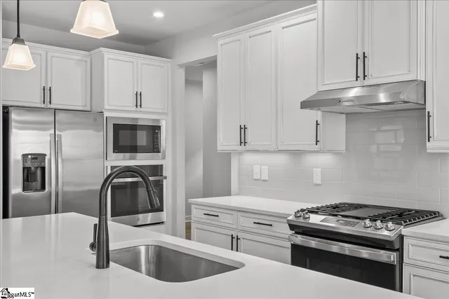 $385,000 | 6059 Ives Avenue, Spartanburg, SC 29307