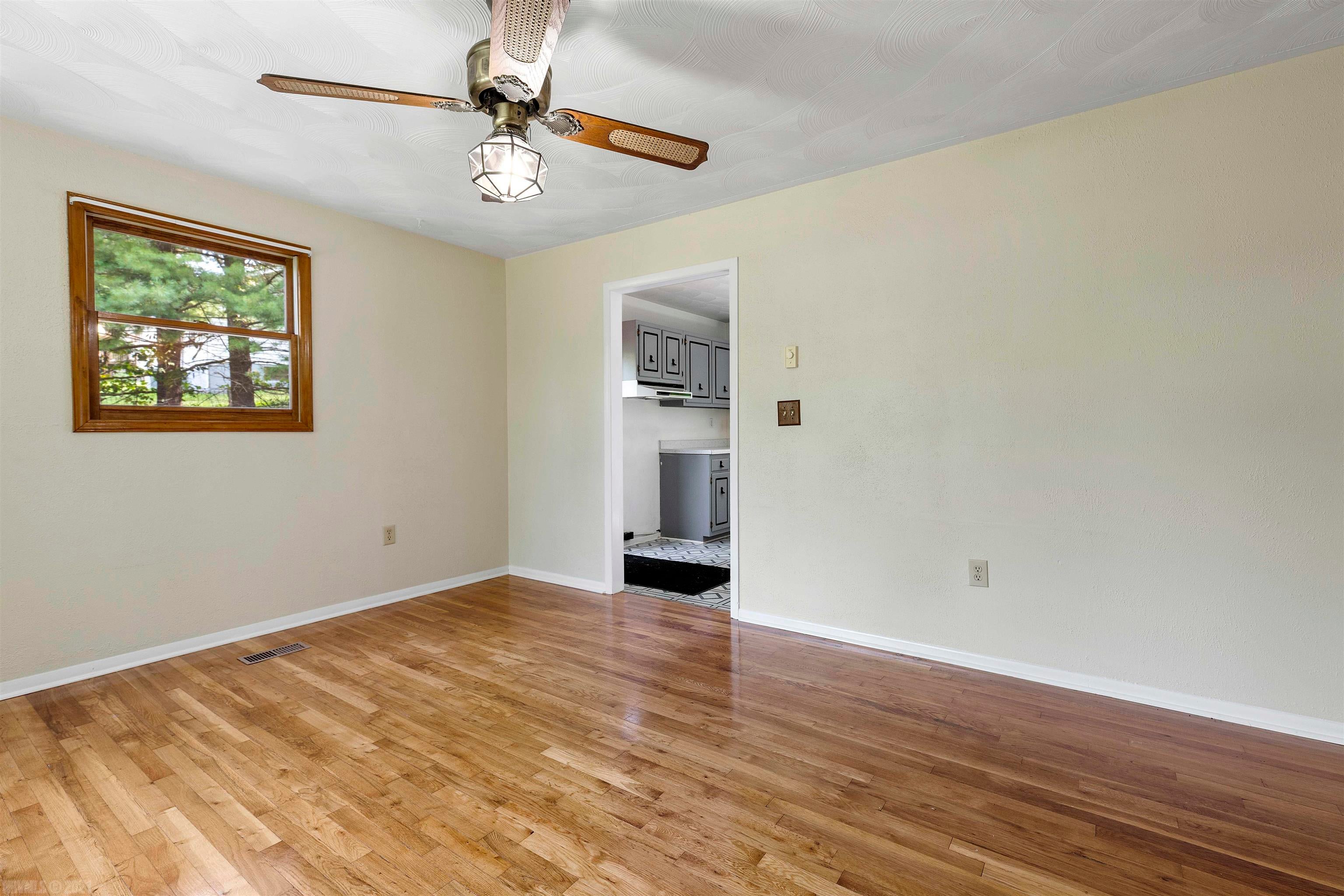 2096 Fire Tower Road Christiansburg, VA 24073 - Photo 4 of 35 Gallery Image 4
