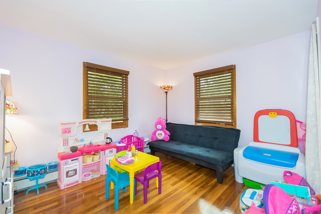 59 Warwick Road Chicopee, MA 01020 - Photo 14 of 30 Gallery Image 14