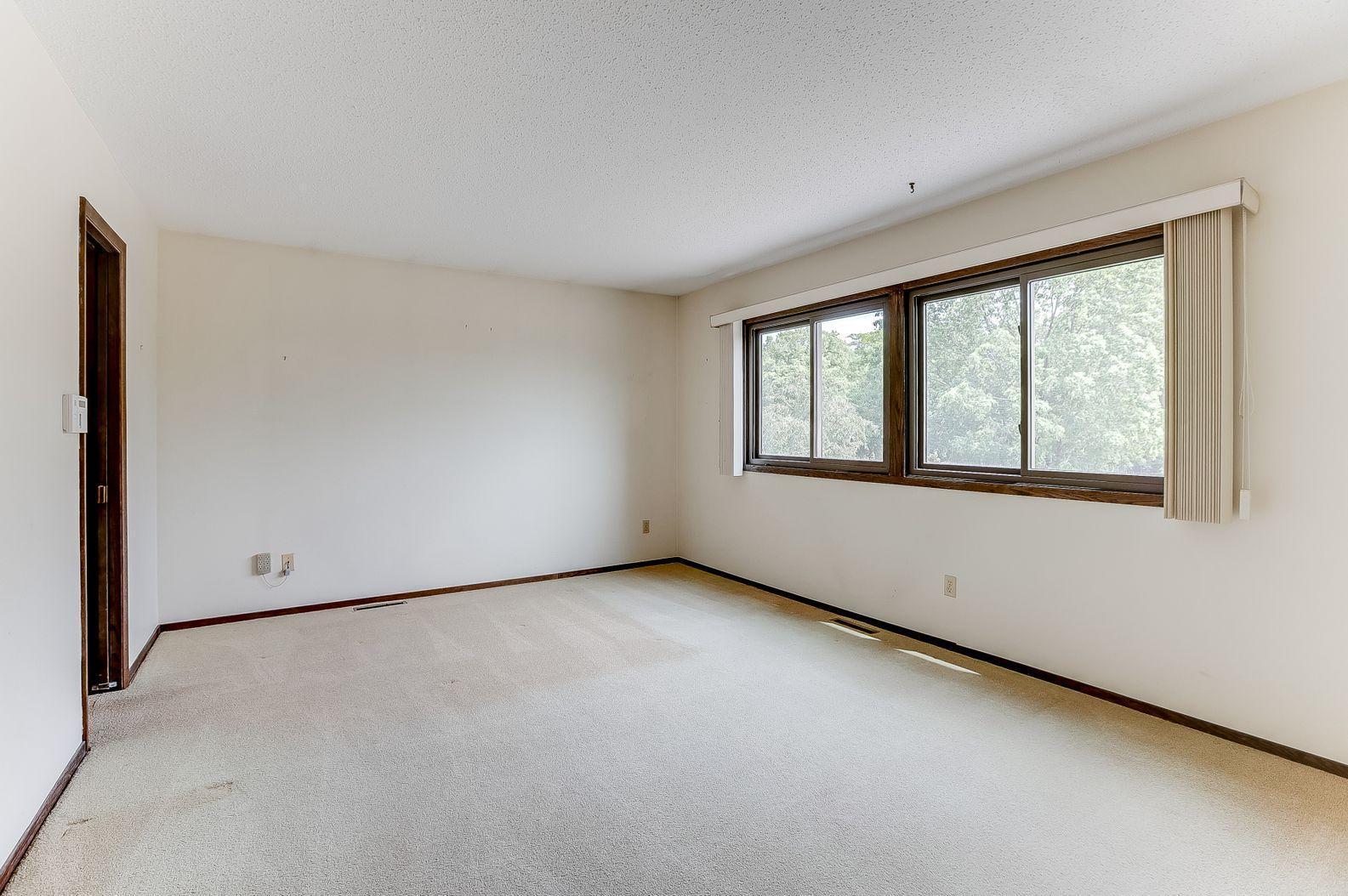 9001 Neill Lake Road Eden Prairie, MN 55347 - Photo 17 of 39 Gallery Image 17