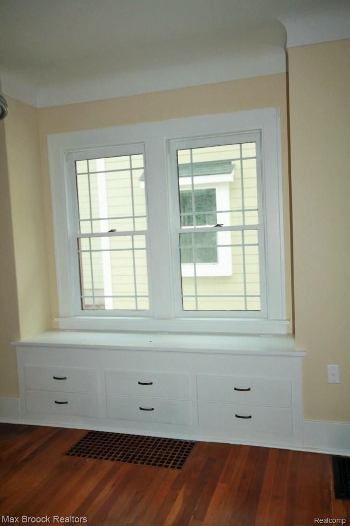 601 Lockwood Road Royal Oak, MI 48067 - Photo 8 of 36 2014-10-13 20.17