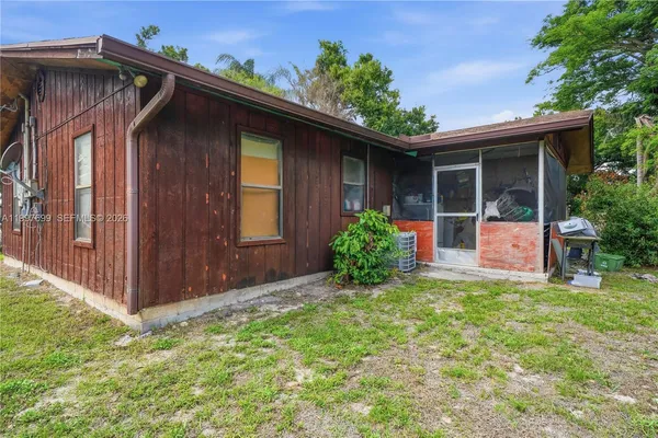 $355,000 | 1910 South 34th Street, Fort Pierce, FL 34947