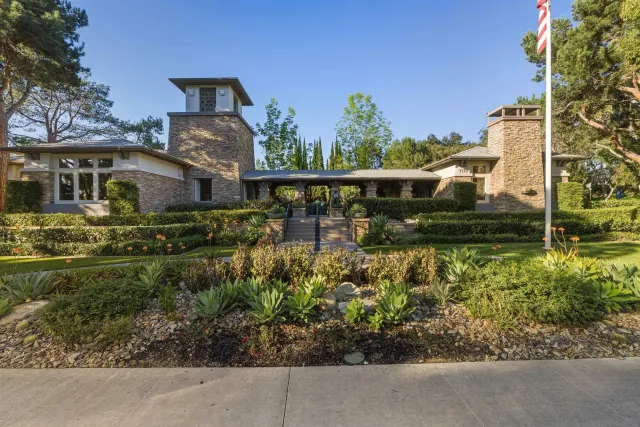 $1,100,000 | 2853 West Canyon Avenue, San Diego, CA 92123