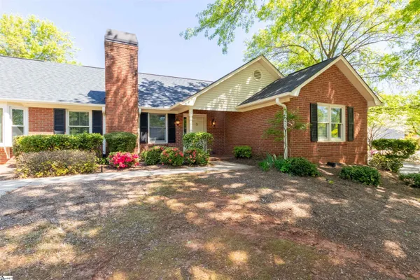 $279,900 | 142 Fairoaks Drive, Greenville, SC 29615