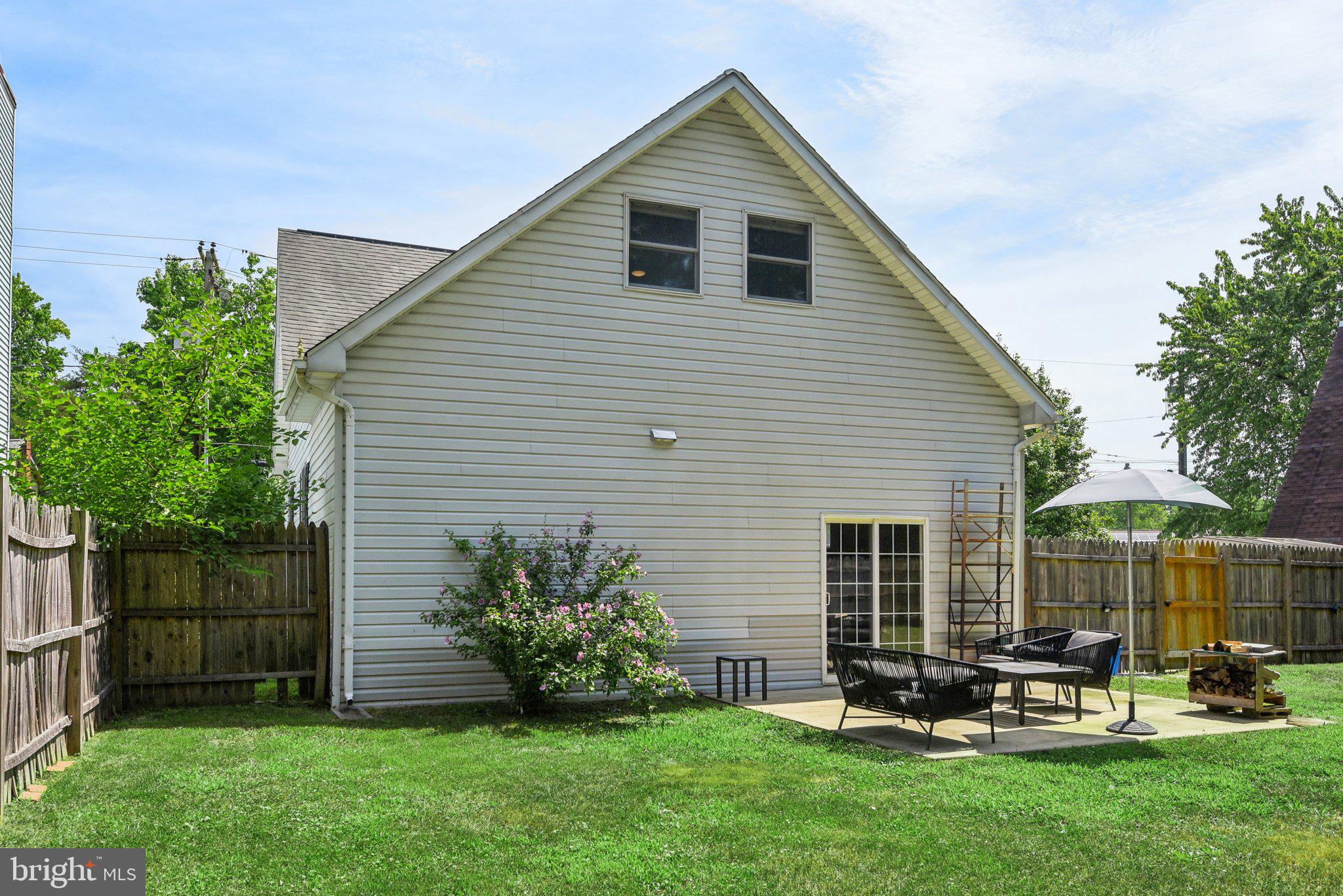 1658 Bay Ridge Road Edgewater, MD 21037 - Photo 25 of 36 Fenced in backyard