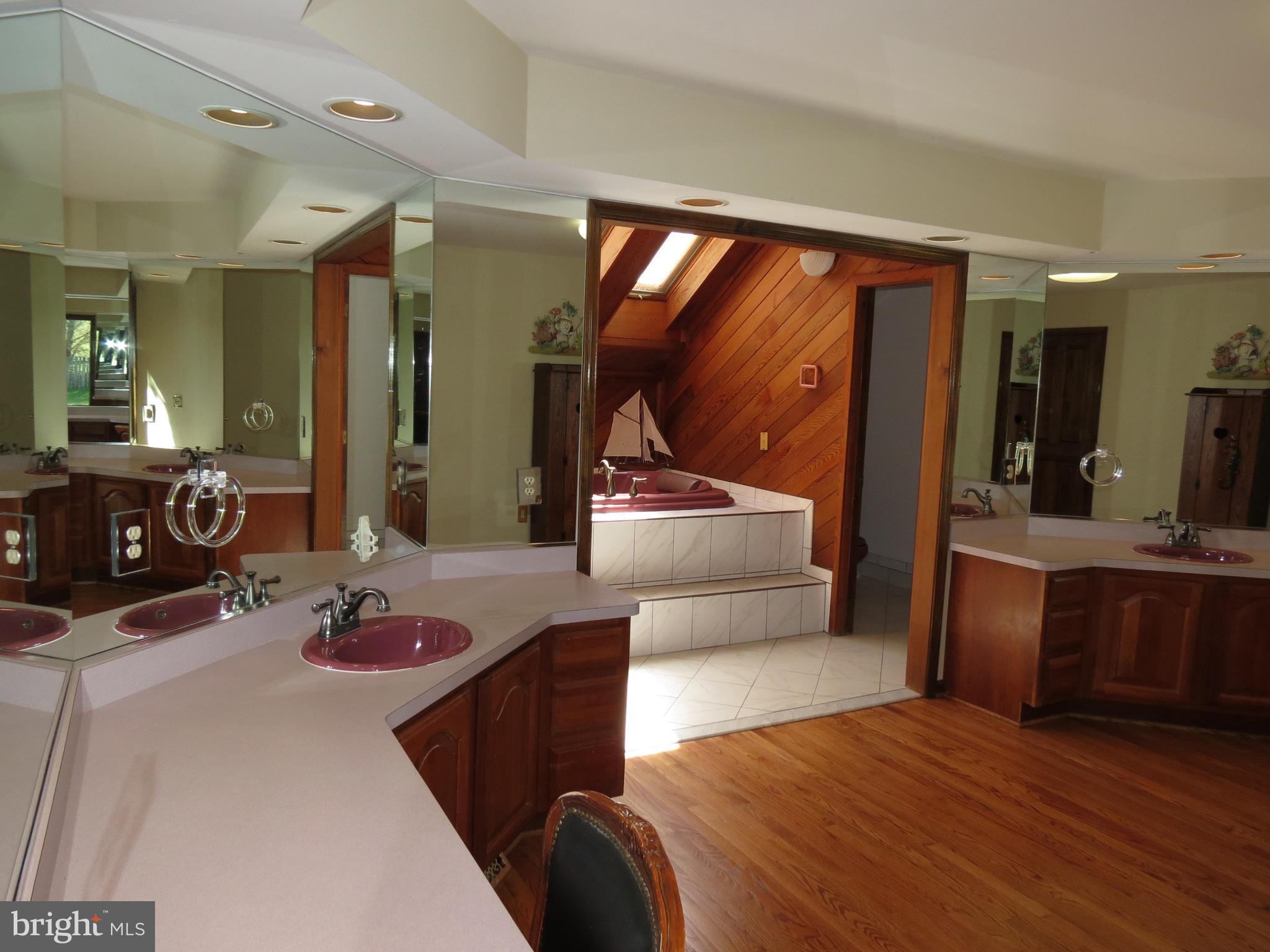 236 Jewell Road Dunkirk, MD 20754 - Photo 17 of 29 Master Bath