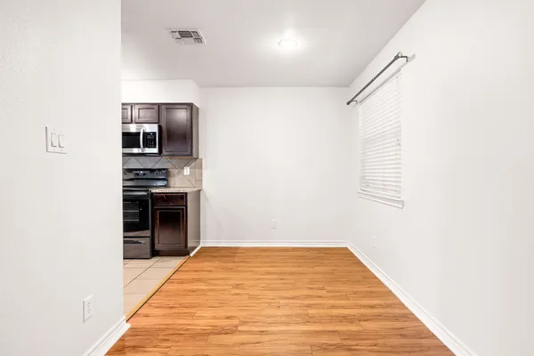 $195,000 | 6700 Cooper Lane, Unit 40, Austin, TX 78745