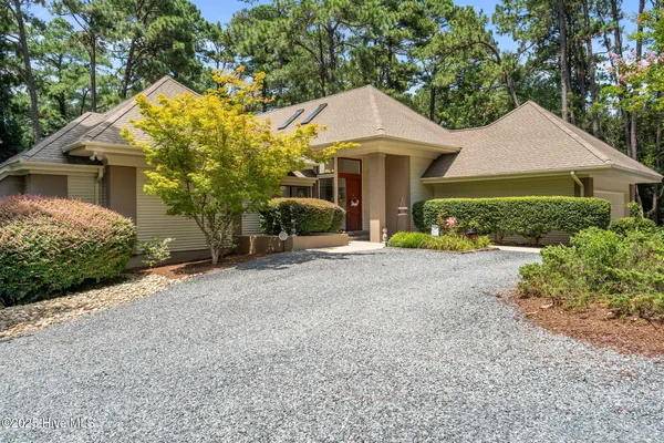 $995,000 | 125 Williams Road, Southern Pines, NC 28387