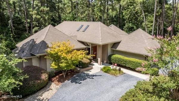 $1,050,000 | 125 Williams Road, Southern Pines, NC 28387