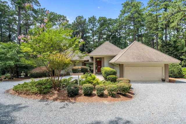 $1,050,000 | 125 Williams Road, Southern Pines, NC 28387